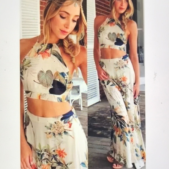 ‼️‼️Sale‼️‼️LAST ONE Women’s Long Boho Halter Neck Maxi Dress - Picture 2 of 8